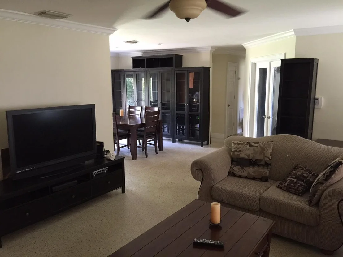 Photo of 528 NW 8th St