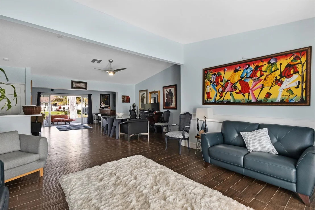 Photo of 9231 N Cypress Circle