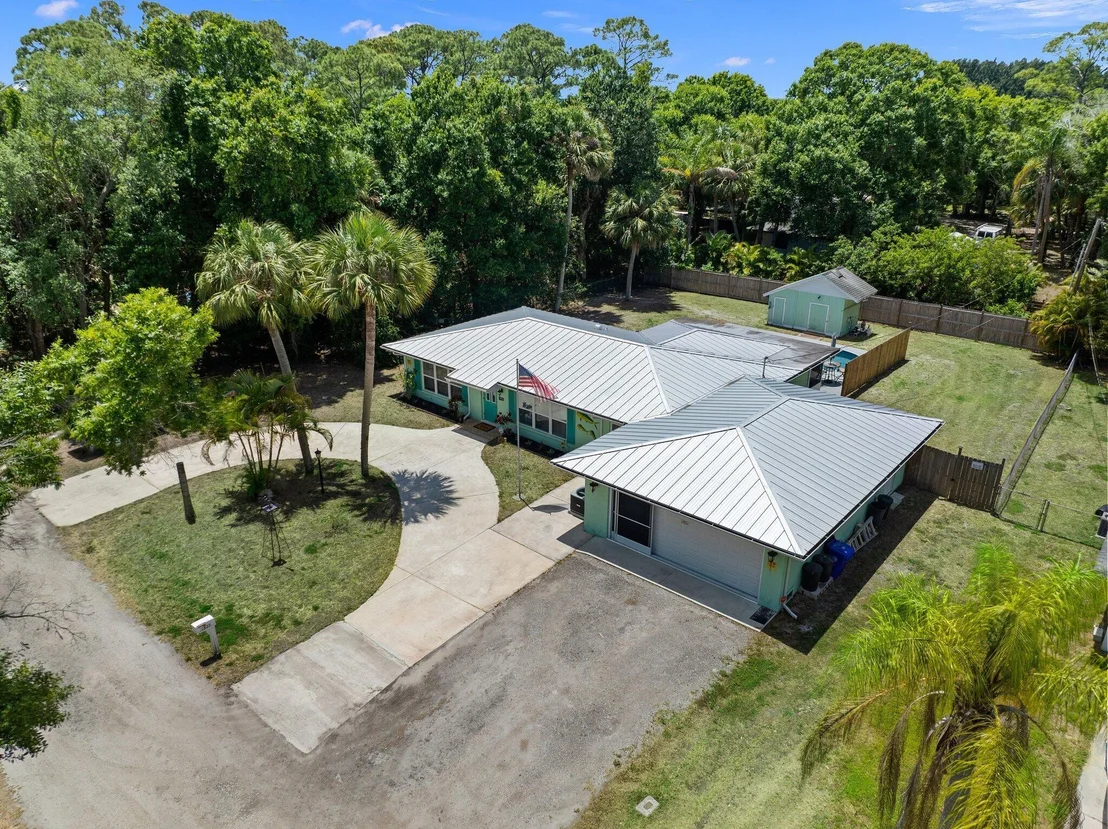 Photo of 1835 Flora Lane