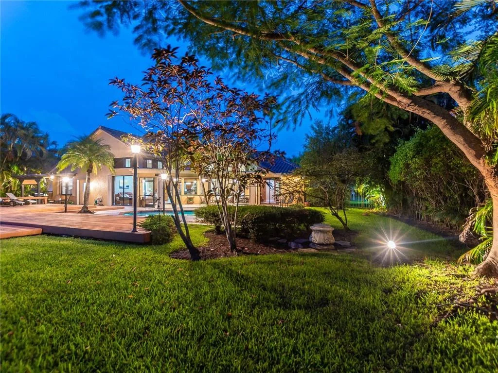 Photo of 391 Coconut Circle