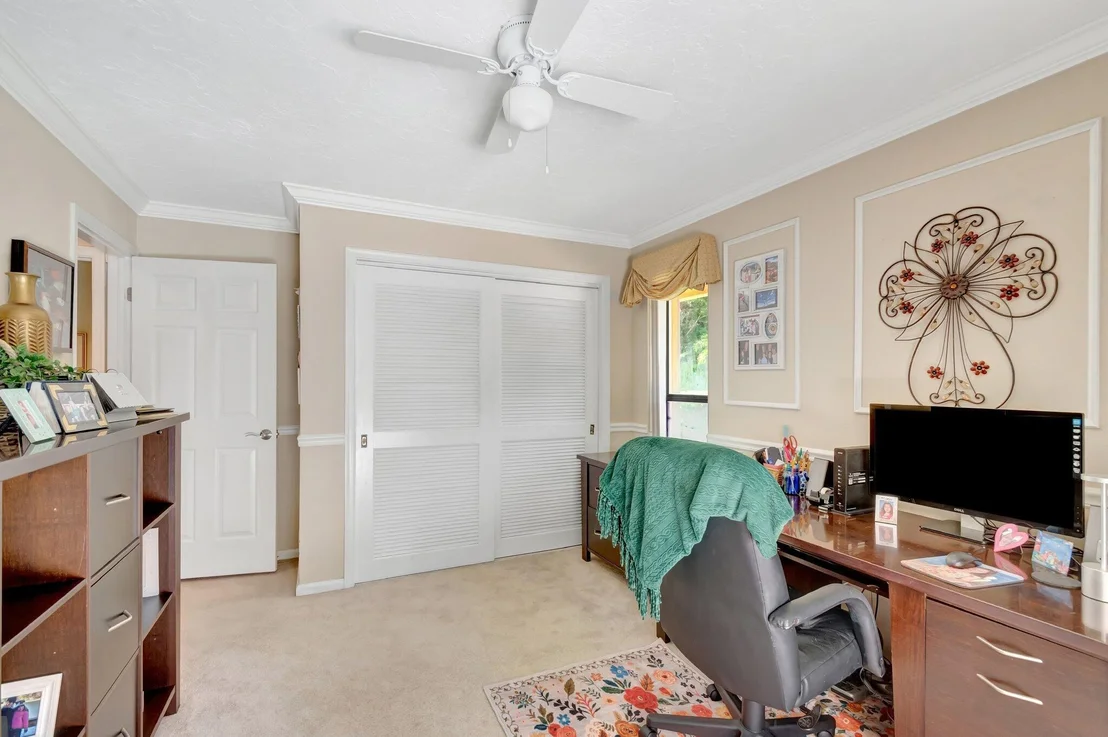 Photo of 15385 Cedar Bluff Place
