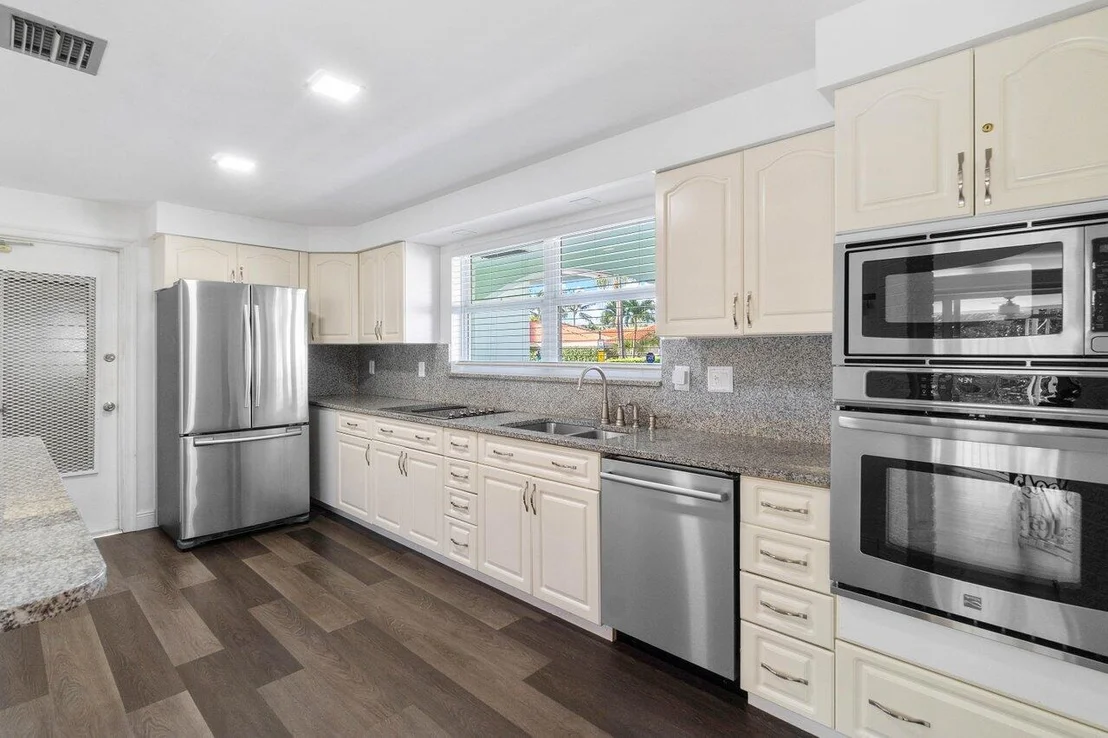 Photo of 1241 Emerald Drive