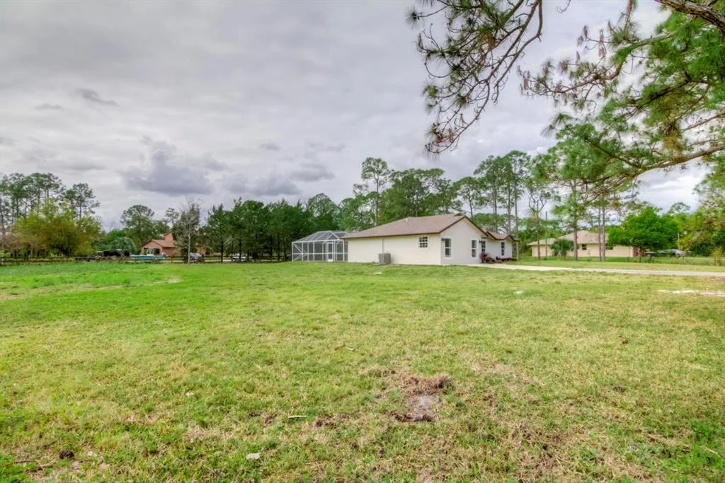 Photo of 17518 Tangerine Boulevard