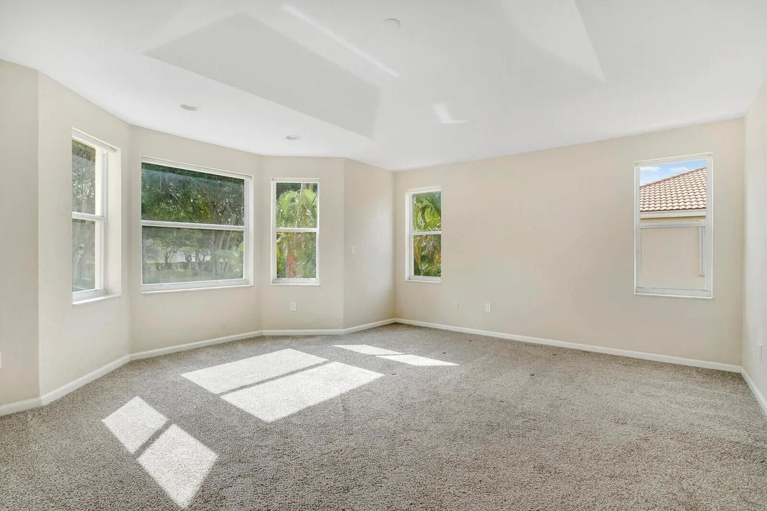Photo of 9020 Alexandra Circle
