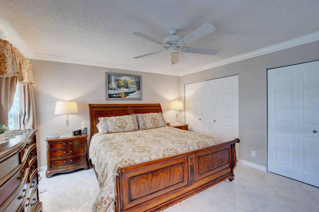 Photo of 6639 Overland Drive