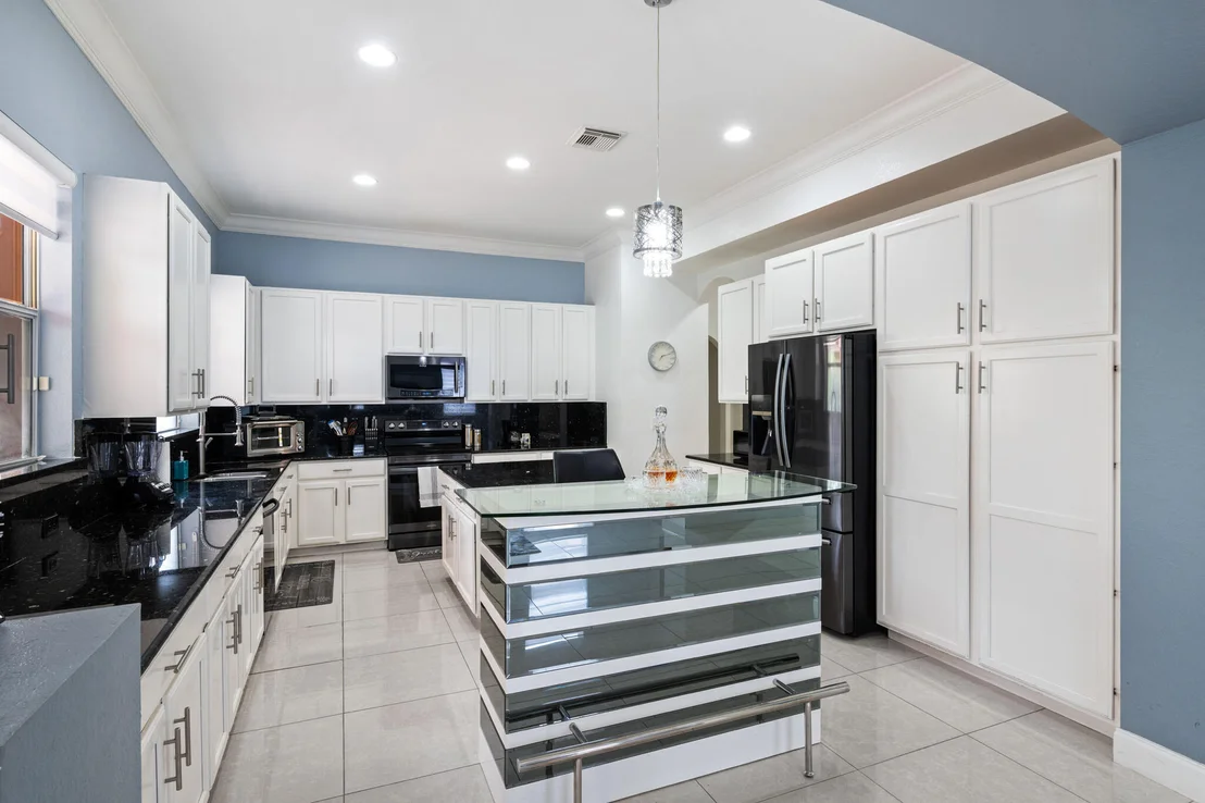 Photo of 658 Cresta Circle