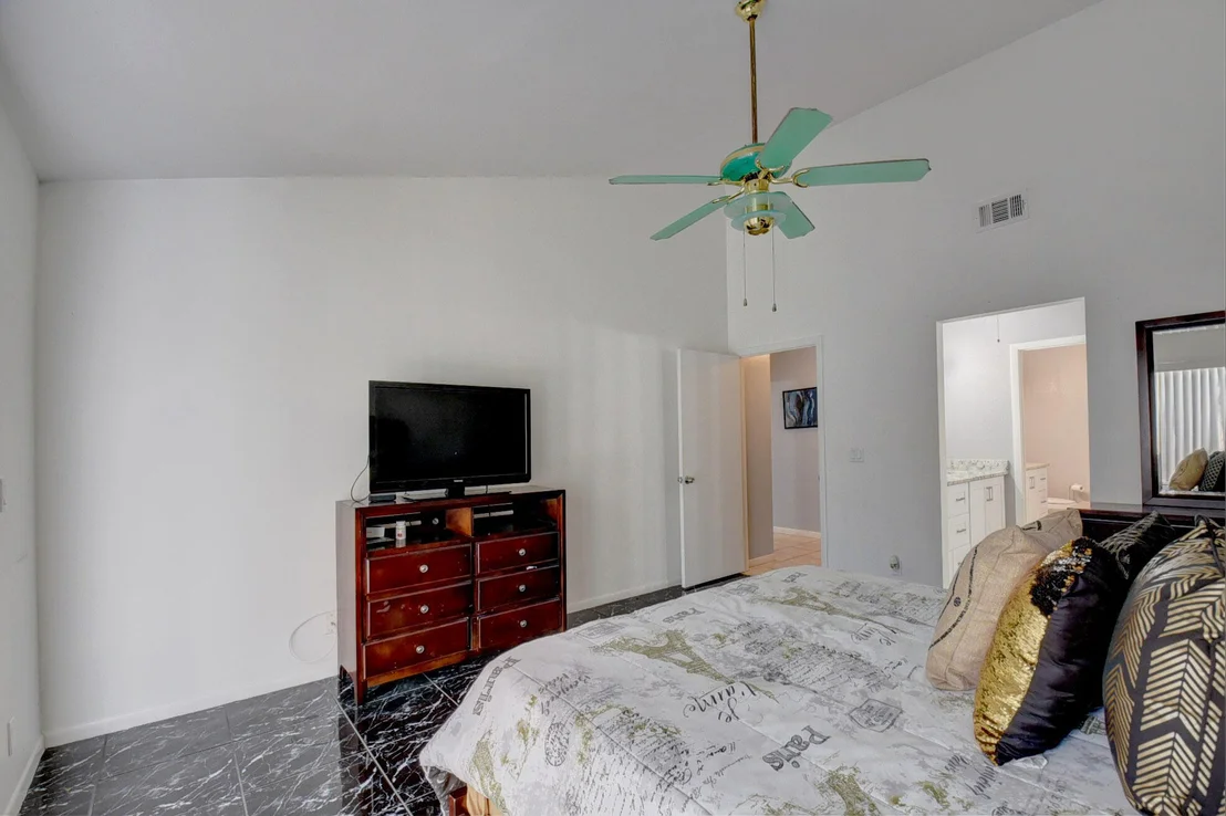 Photo of 82 Baytree Circle