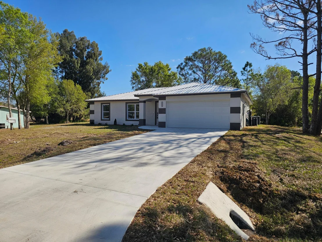 Photo of 2964 NW 36th Avenue