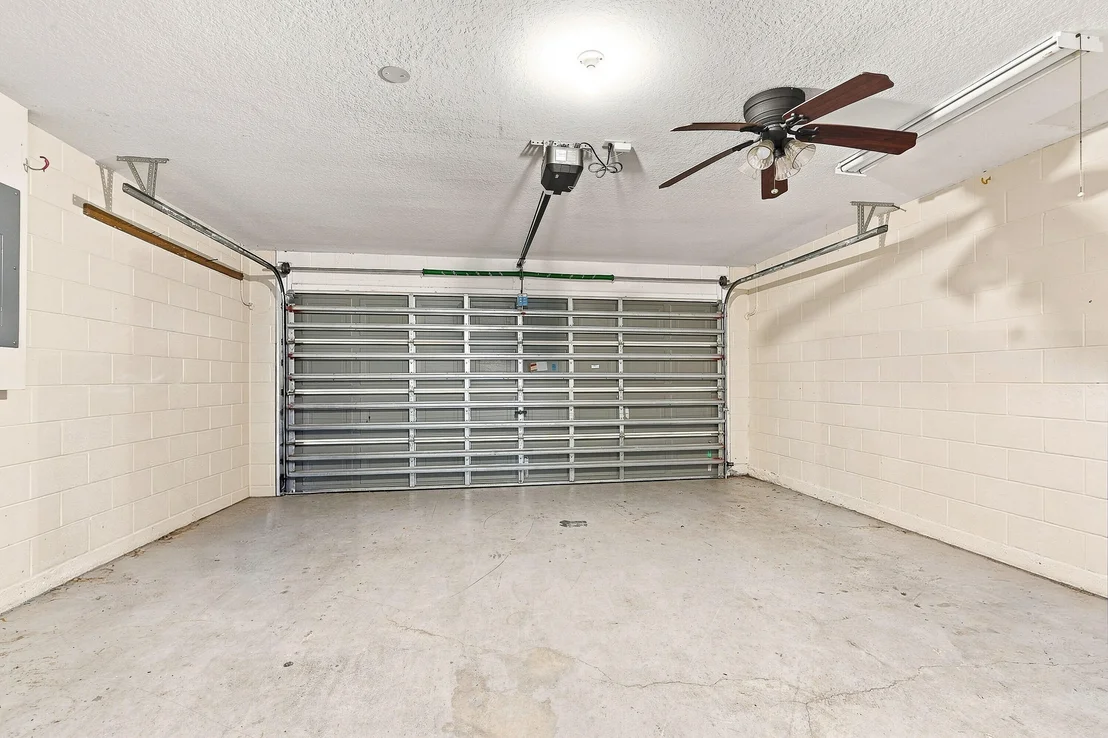 Photo of 815 Greenleaf Circle
