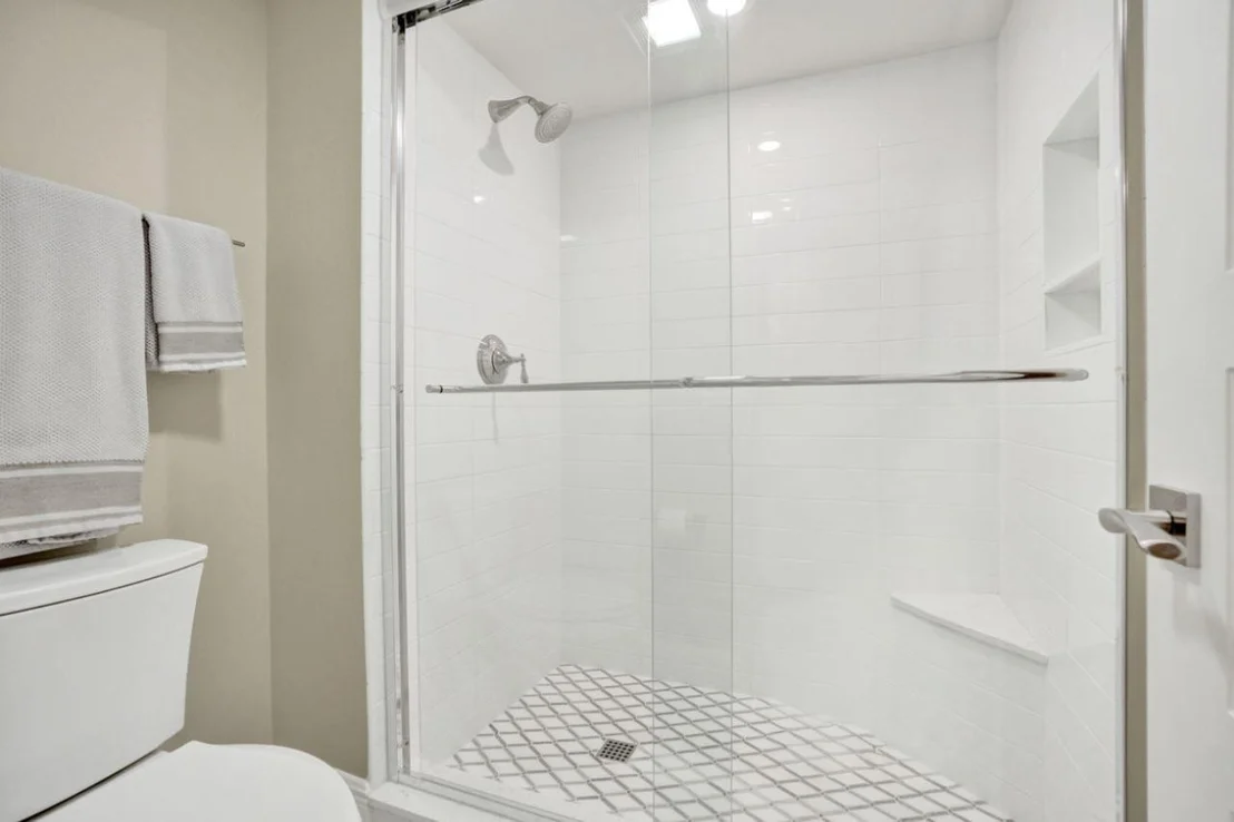 Photo of Unit 703 at 400 Beach Road