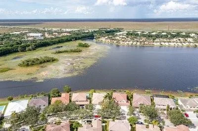 Photo of 921 Crestview Circle