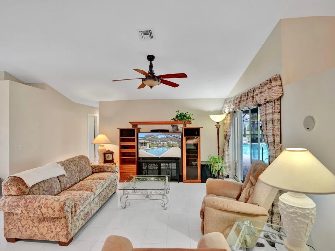 Photo of 6716 Brookhurst Circle