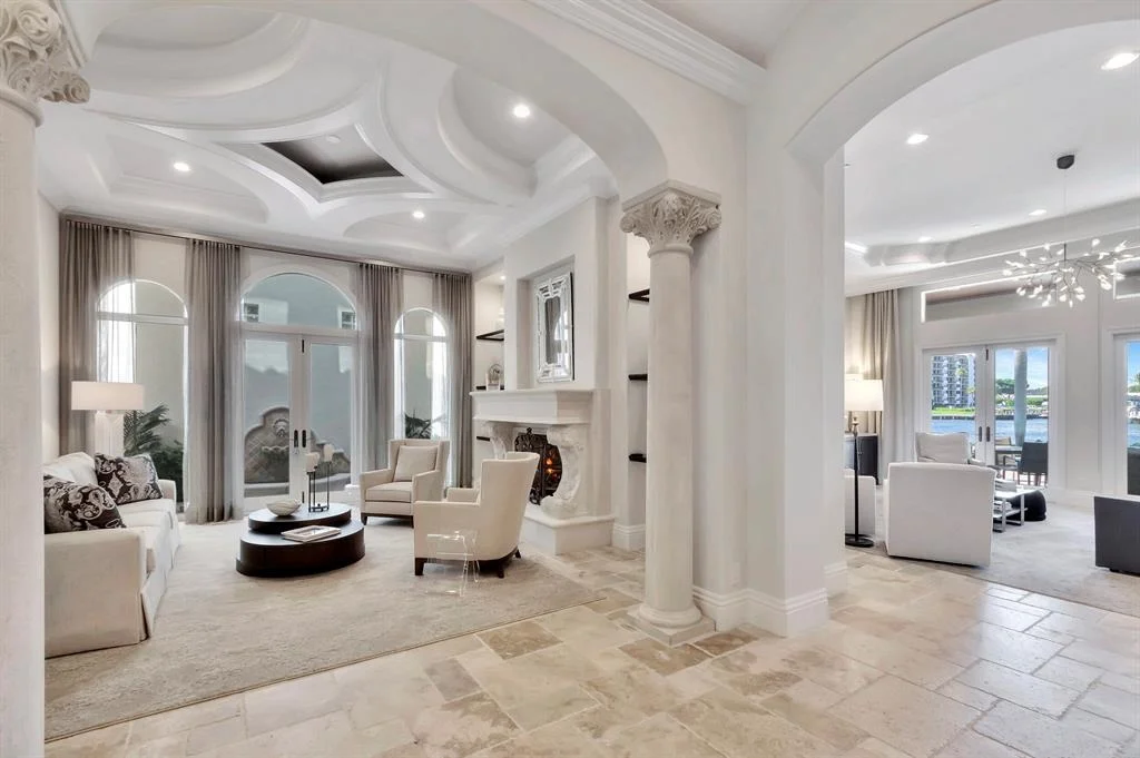 Photo of 4022 S Ocean Boulevard