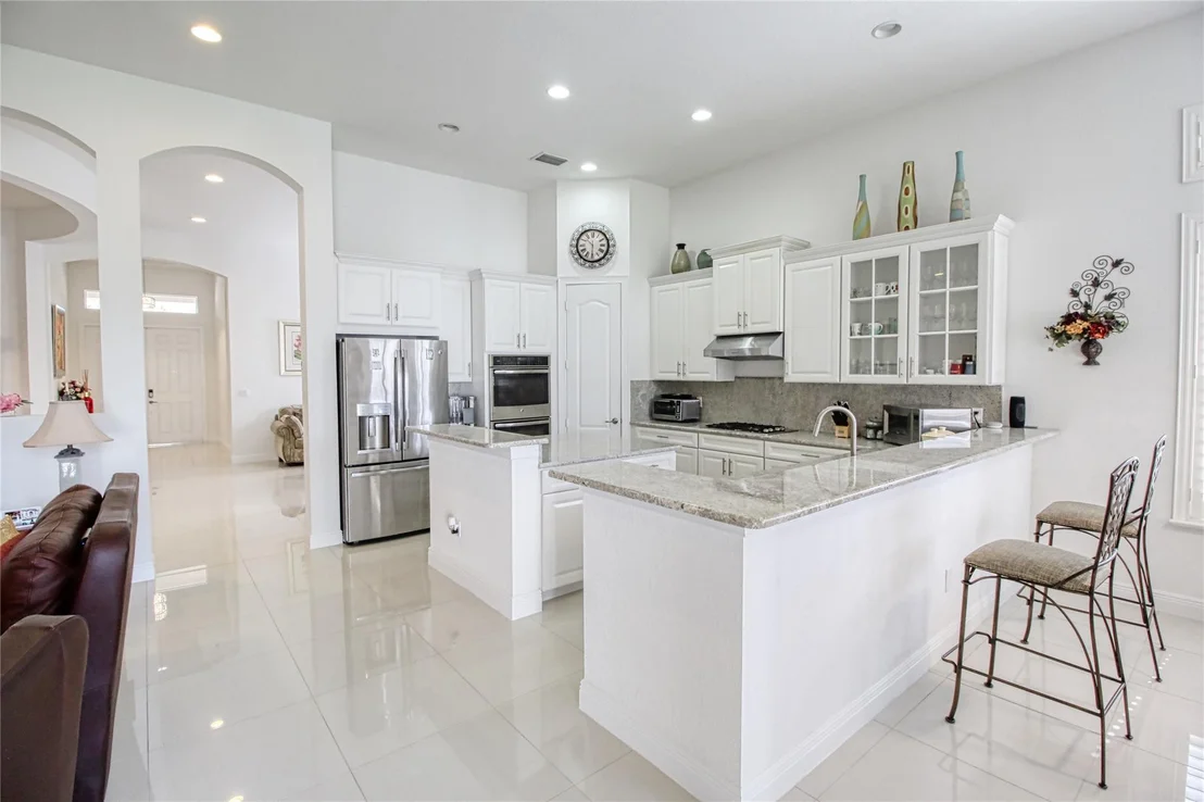 Photo of 10340 Peninsula Place