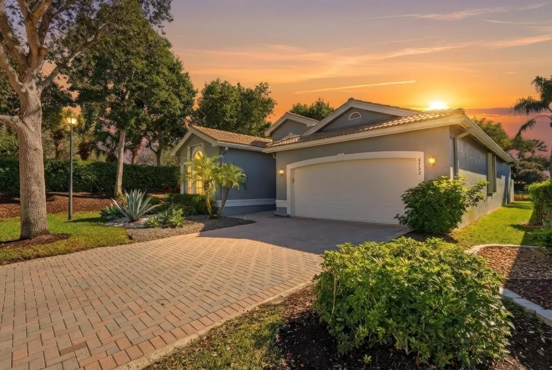 Photo of 8752 Palm River Drive