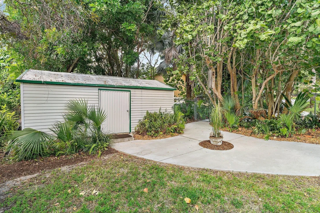 Photo of 4166 NE Sunset Drive