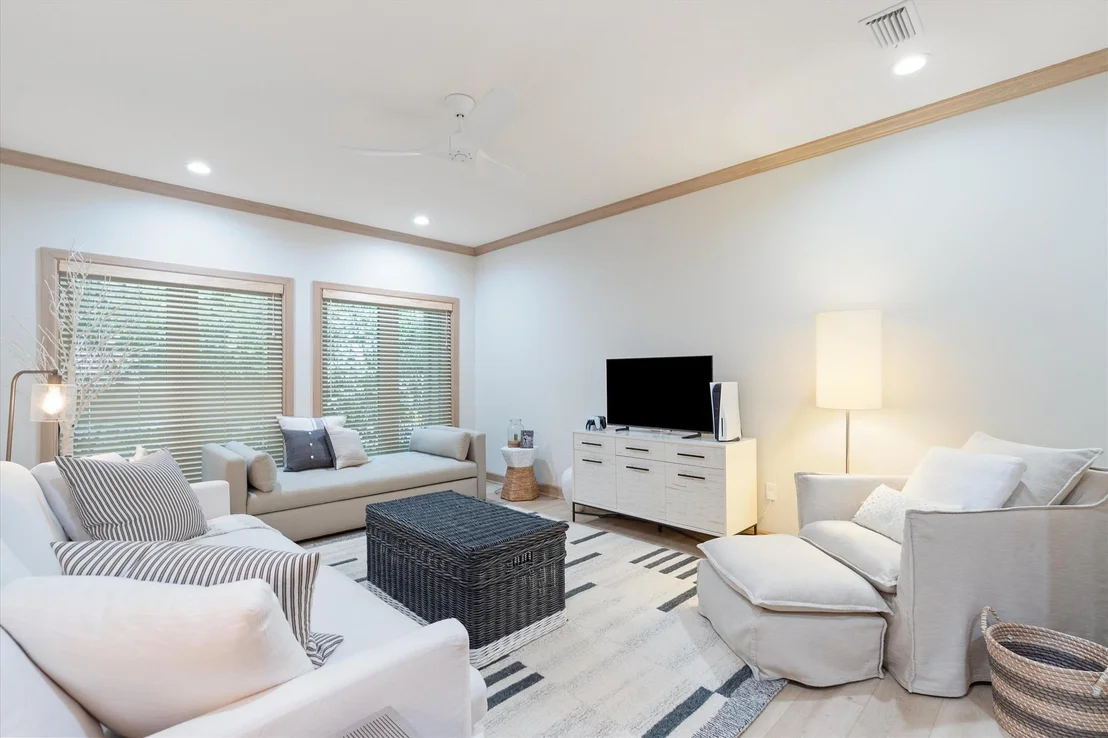 Photo of 121 Turnberry Drive