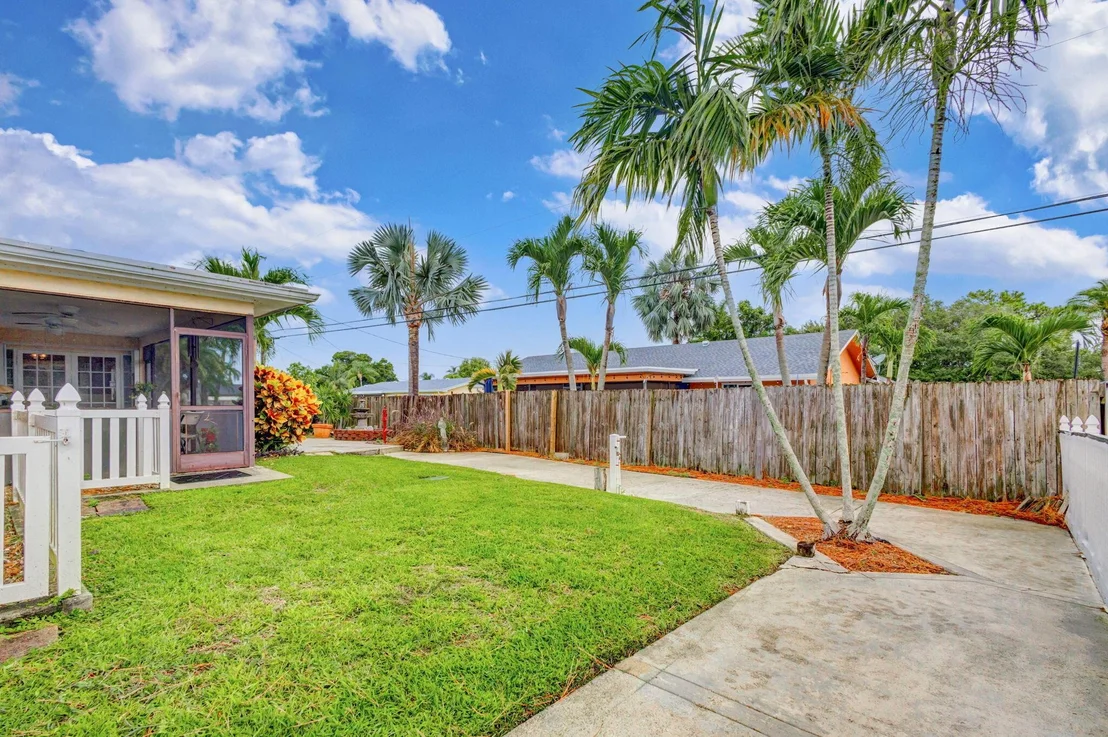 Photo of 86 W Coconut Drive