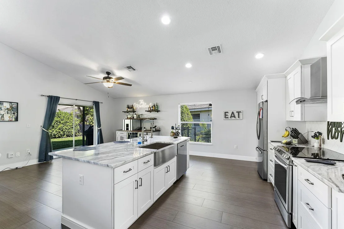 Photo of 5736 NW 48th Drive
