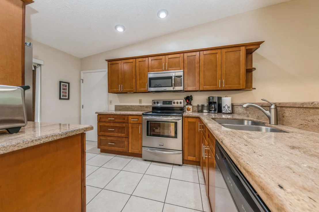 Photo of 15888 Laurel Oak Circle