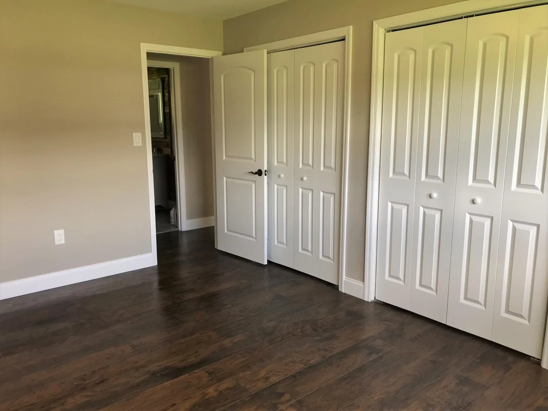 Photo of 990 Emerald Avenue