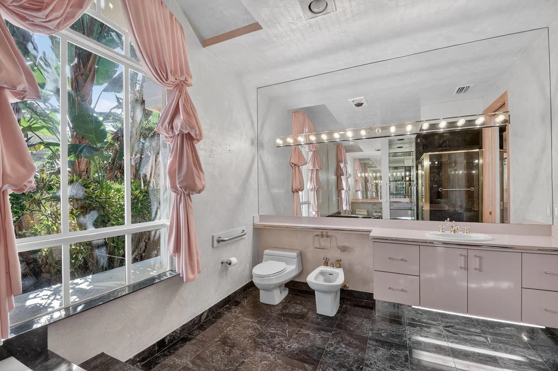 Photo of 1711 Breakers West Boulevard