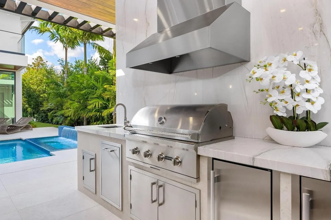 Photo of 2498 Queen Palm Road