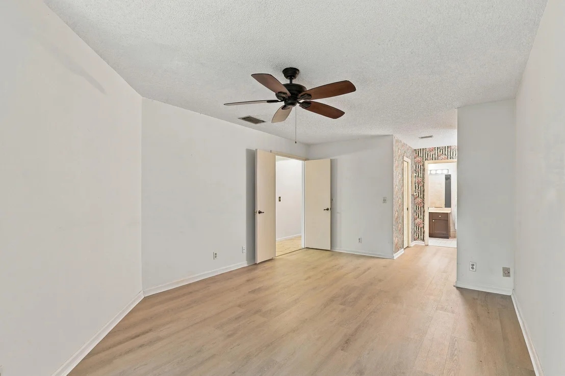 Photo of 5086 Pine Drive
