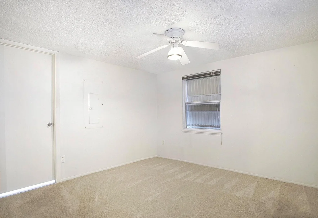 Photo of 609 Garden View