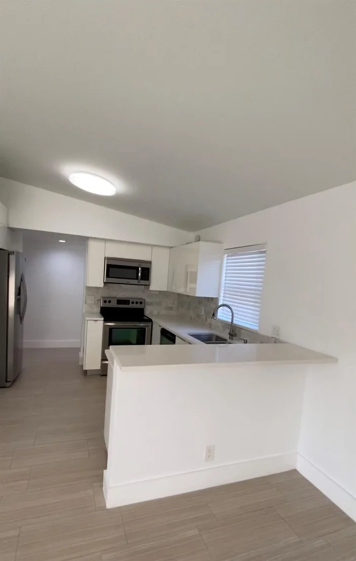 Photo of 1576 NW 3rd Way