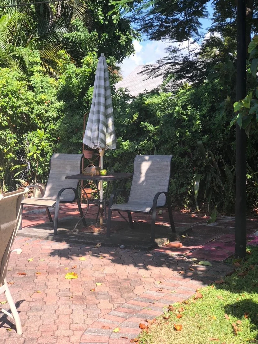 Photo of 819 Colonial Road