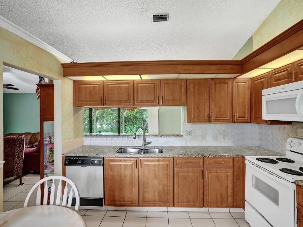 Photo of 9175 Bedford Drive