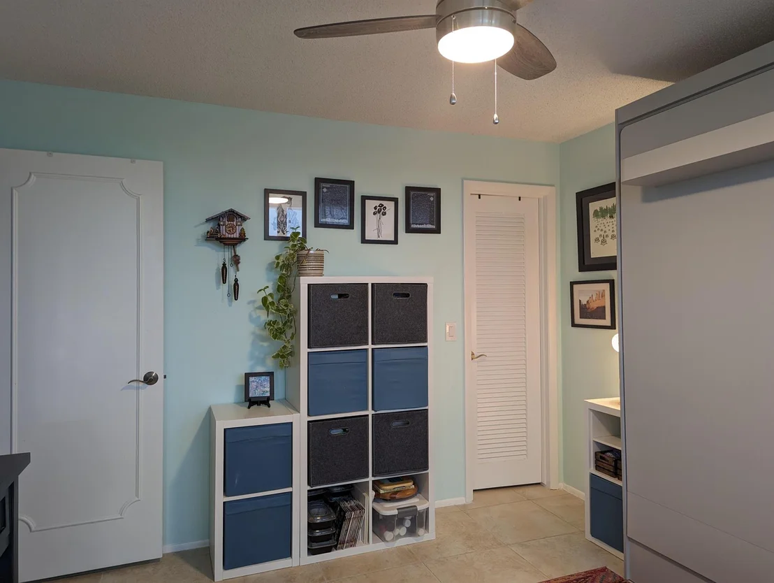 Photo of Unit UNIT405 at 2829 Florida Boulevard
