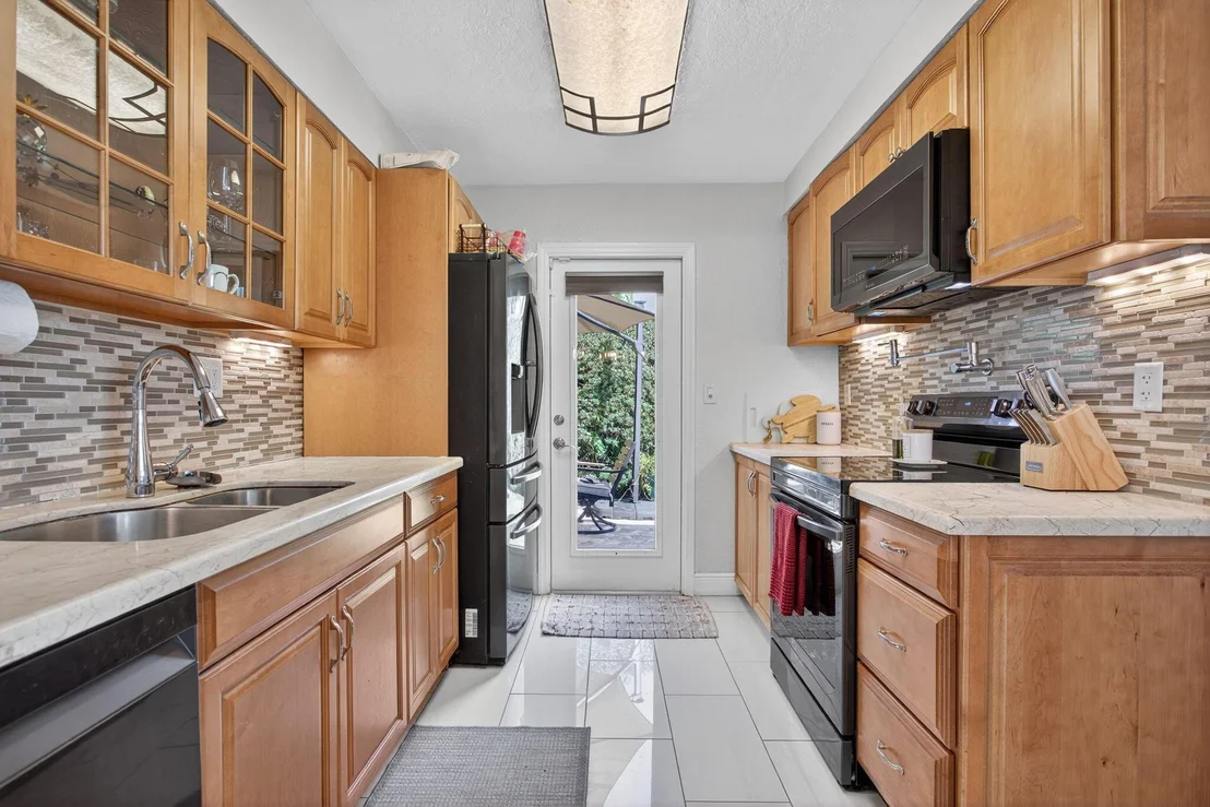 Photo of 1713 W River Drive