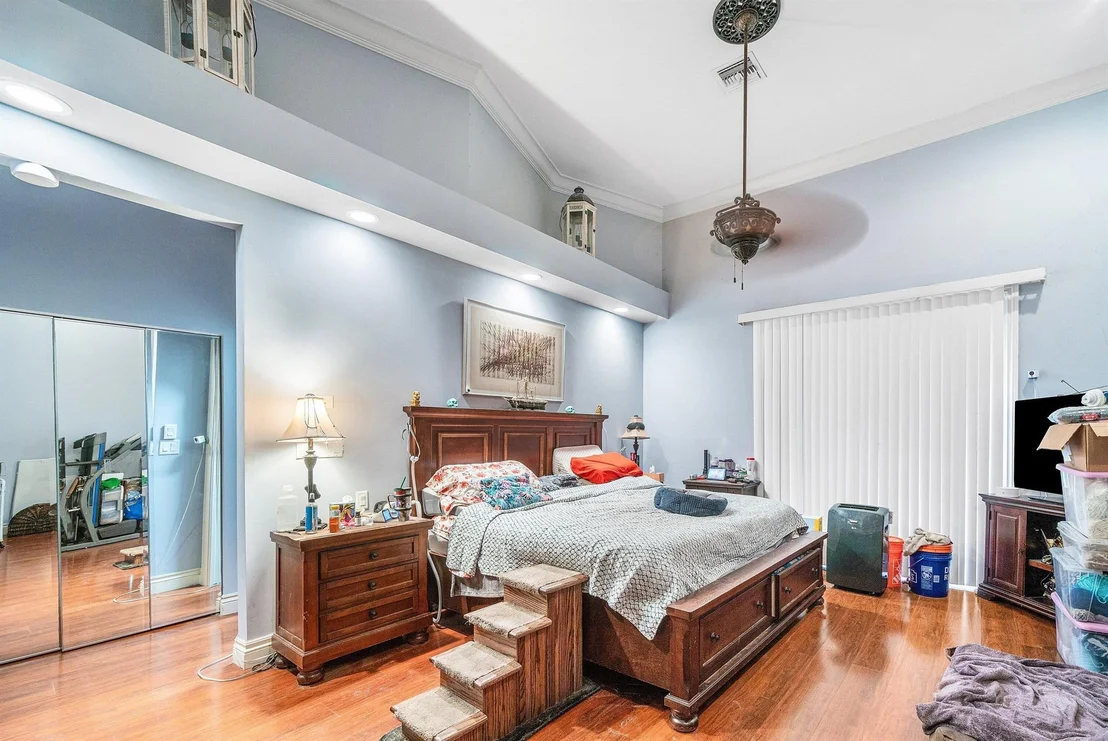 Photo of 16457 115th Avenue N