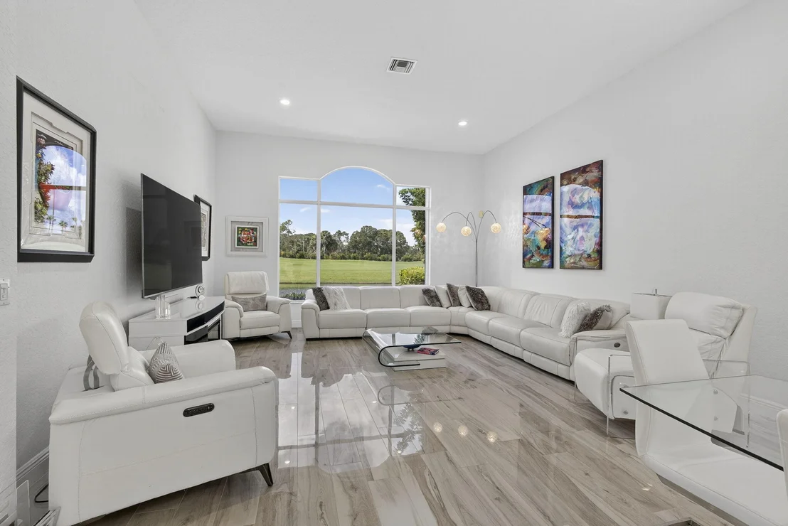 Photo of 4091 Laurel Estates Way