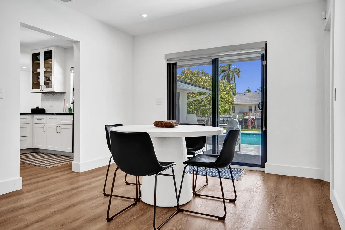 Photo of 933 Banyan Drive