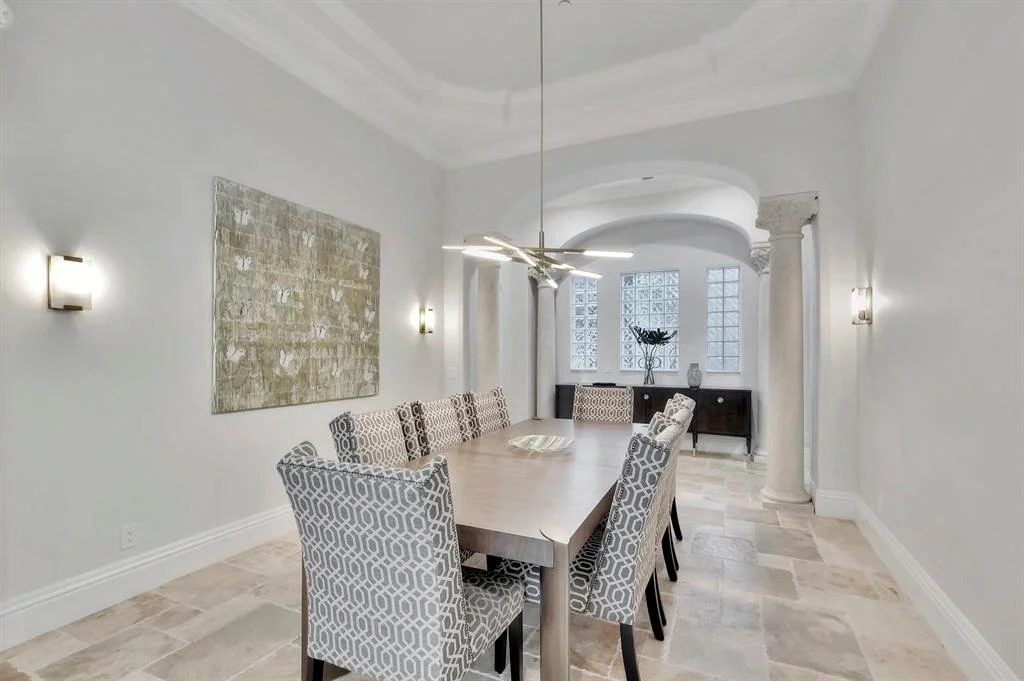 Photo of 4022 S Ocean Boulevard