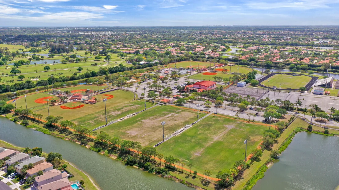 Photo of 6109 Spring Isles Boulevard