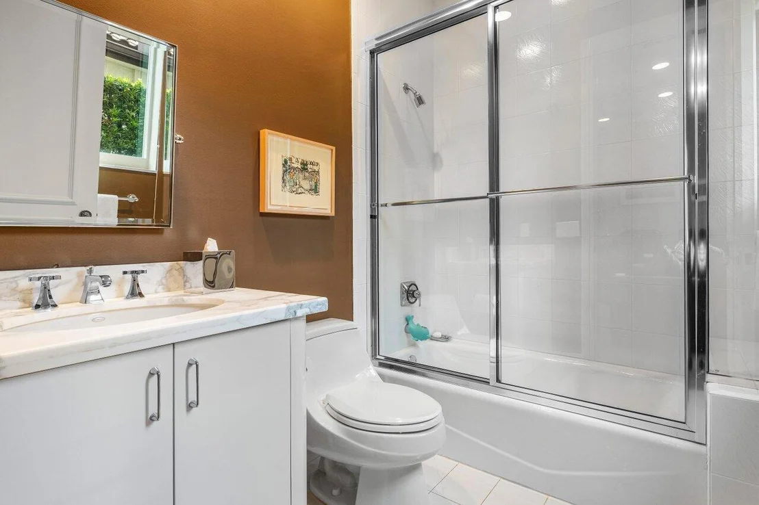 Photo of 5849 Windsor Terrace