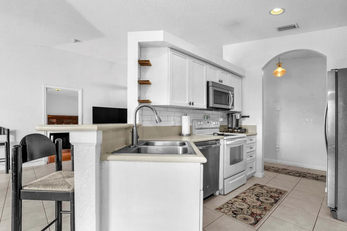 Photo of 5836 Azalea Circle