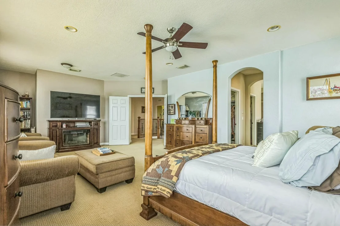 Photo of 694 Cresta Circle