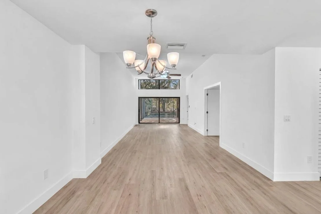 Photo of 6708 Canary Palm Circle