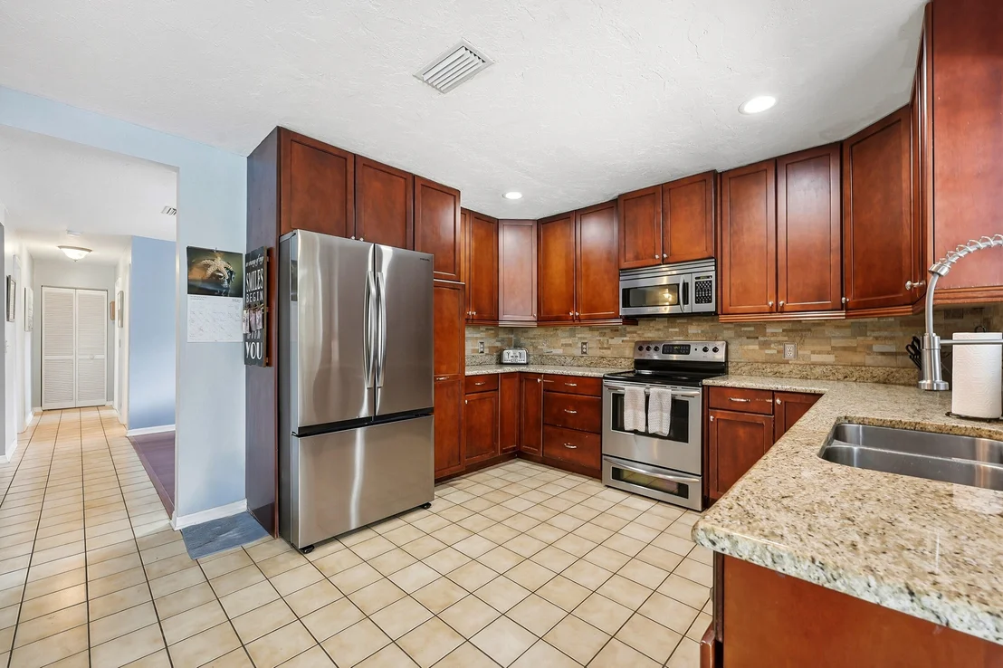 Photo of 724 24th Square