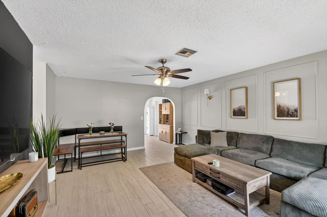 Photo of 4911 Neros Drive