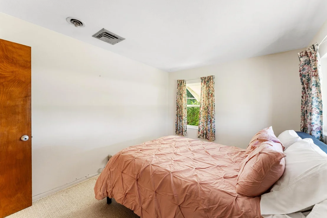 Photo of 1812 High Ridge Road