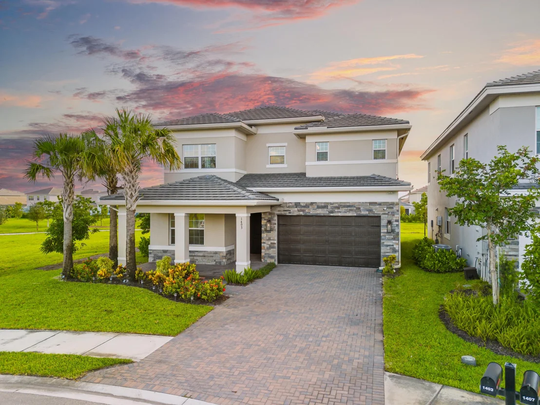 Photo of 1403 Thistle Place
