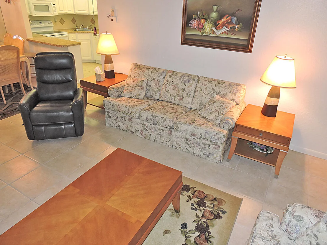 Photo of Unit D1 at 341 Pine Ridge Circle