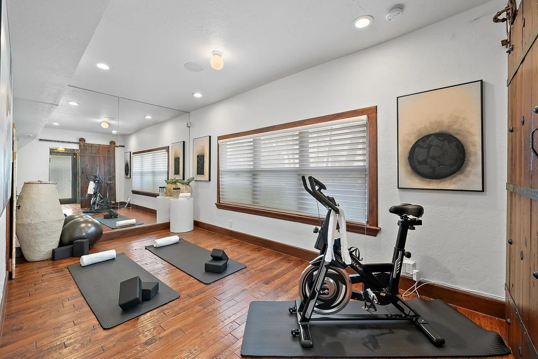 Photo of 205 Monroe Drive