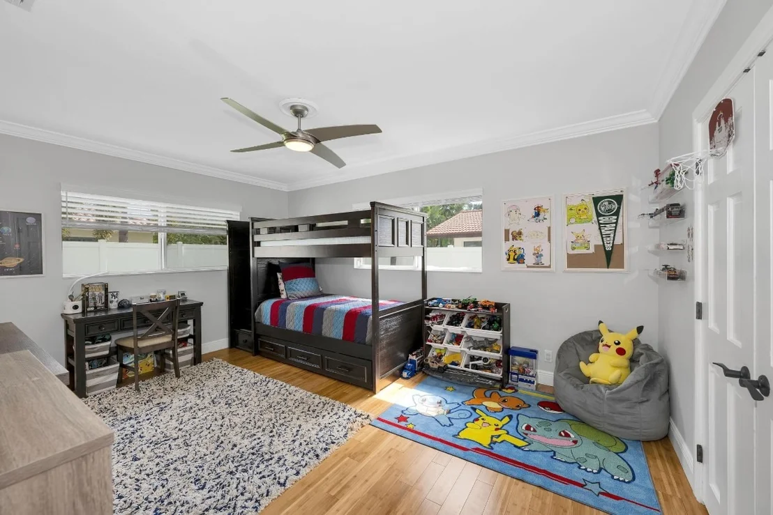 Photo of 8 Oneida Lane